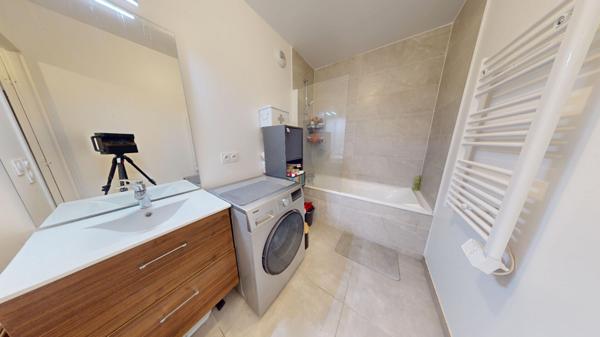 VILLEMOMBLE - Appartement T3 avec Jardin et Terrasses de 100m²