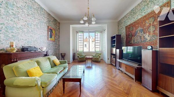 Carré d’Or / Bas Gambetta – Rare appartement de 205 m² au sein d’un Palais niçois de caractère.