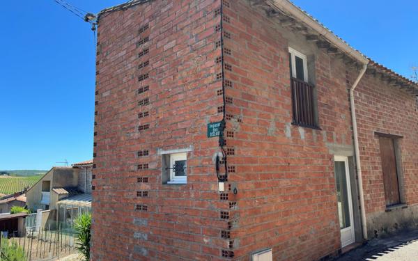 Maison à vendre    2 pièces •  Malviès