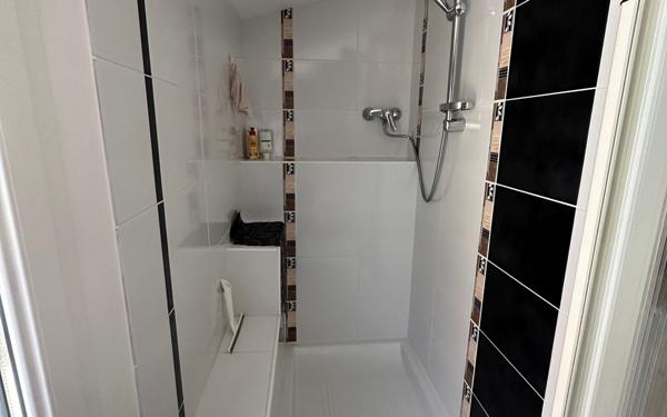 Maison à vendre    2 pièces •  Malviès