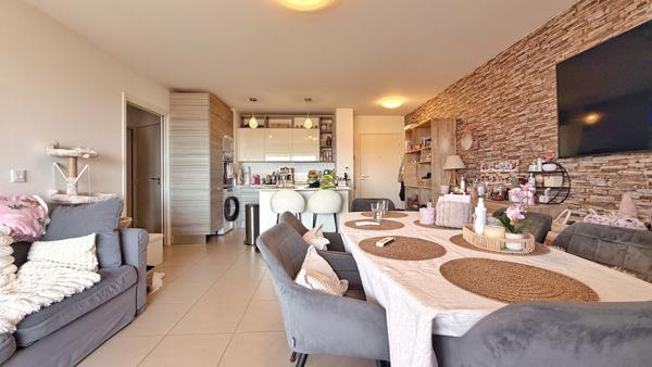 A VENDRE NICE OUEST - 3 PIÈCES AVEC VUE MER, TERRASSE ET PISCINE