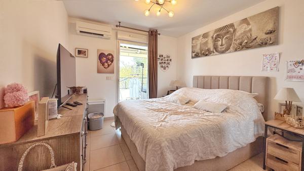 A VENDRE NICE OUEST - 3 PIÈCES AVEC VUE MER, TERRASSE ET PISCINE