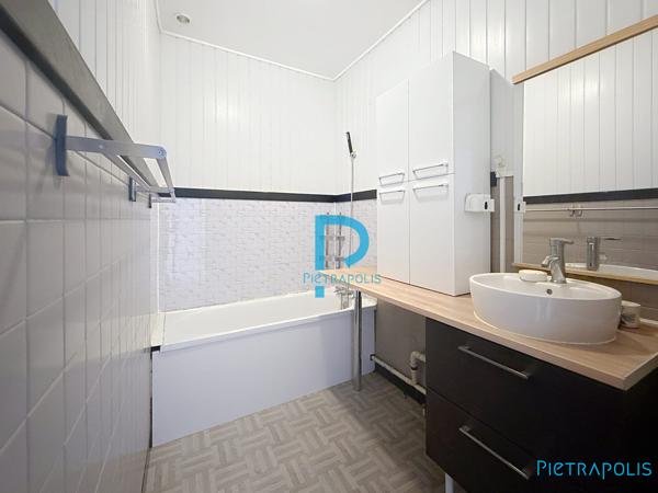 CENTRE DE TARARE APPARTEMENT 96 m2