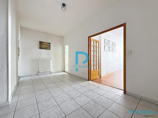 CENTRE DE TARARE APPARTEMENT 96 m2