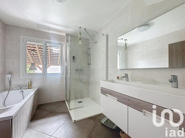 Maison à vendre 6 pièces 147 m² Orly