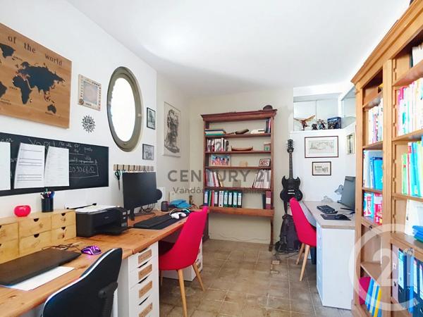 Maison à vendre  6 pièces - 197,18 m 2   CREPY EN VALOIS  - 60