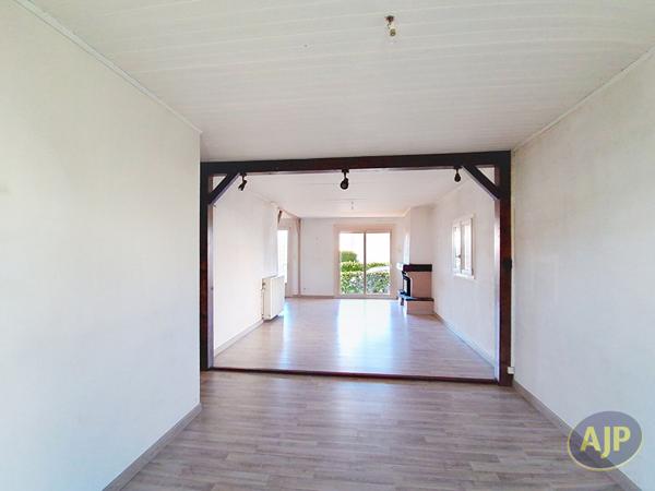 Vente maison La Roche Sur Yon : 191 000 € - AJP Immobilier La Roche-sur-Yon