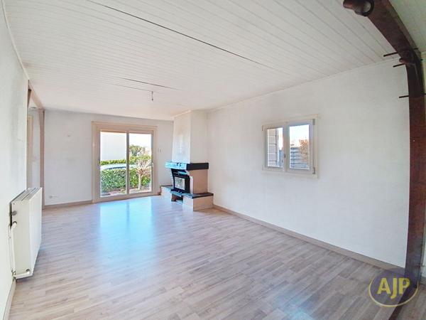 Vente maison La Roche Sur Yon : 191 000 € - AJP Immobilier La Roche-sur-Yon