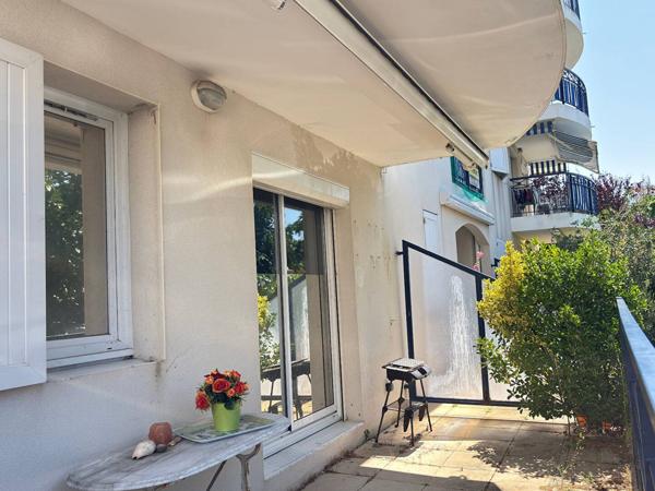 APPARTEMENT à VAUX SUR MER