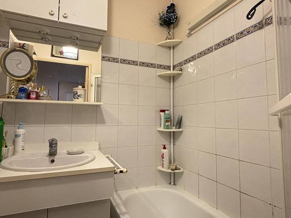 APPARTEMENT à VAUX SUR MER