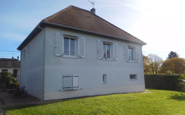 Maison à vendre    4 pièces •  Saint-Yrieix-la-Perche