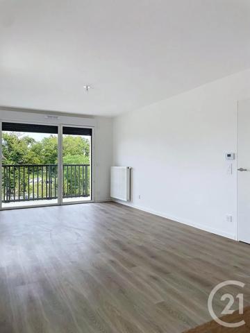Appartement F3 à vendre  3 pièces - 62,67 m 2   COMPIEGNE  - 60