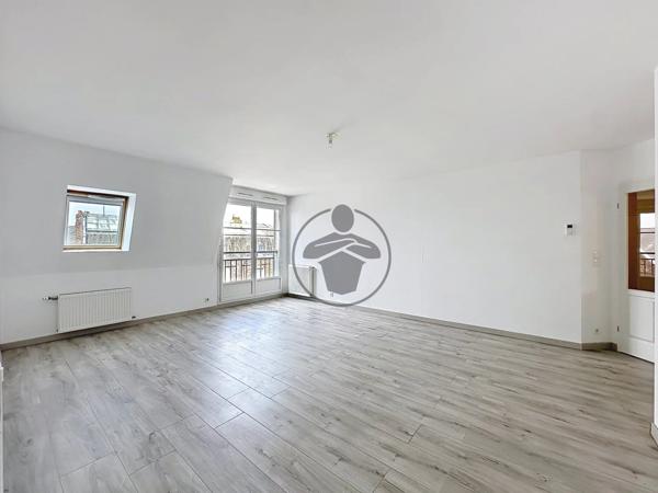 Vente                                                      Appartement
                        
                     3 pièces                      76 m2                     à Saint-Quentin