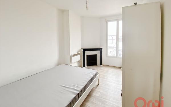 Appartement à vendre    2 pièces • 28 m2 Saint-Denis