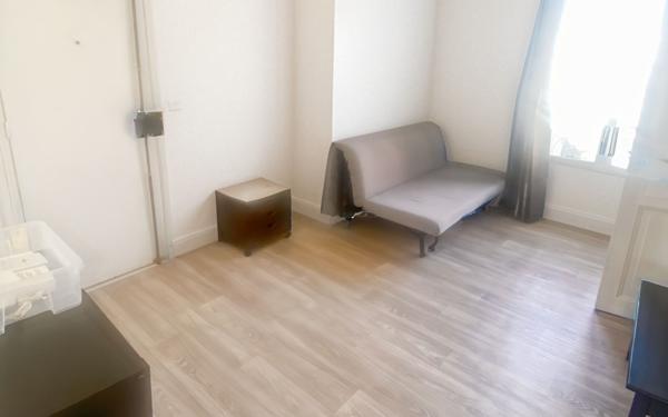 Appartement à vendre    2 pièces • 28 m2 Saint-Denis