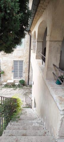 Élégance patrimoniale, art de vivre Maison Bolléne (84)