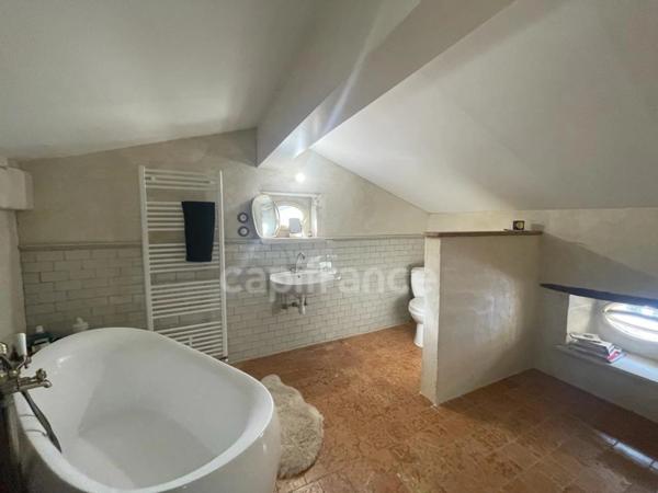 Élégance patrimoniale, art de vivre Maison Bolléne (84)