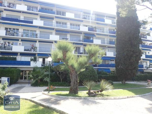Appartement à louer 1 pièce 29.53m² Cagnes-sur-Mer (06800)