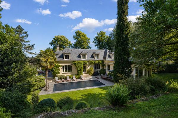 Vente Maison de luxe Rueil-Malmaison 12 Pièces 486 m²