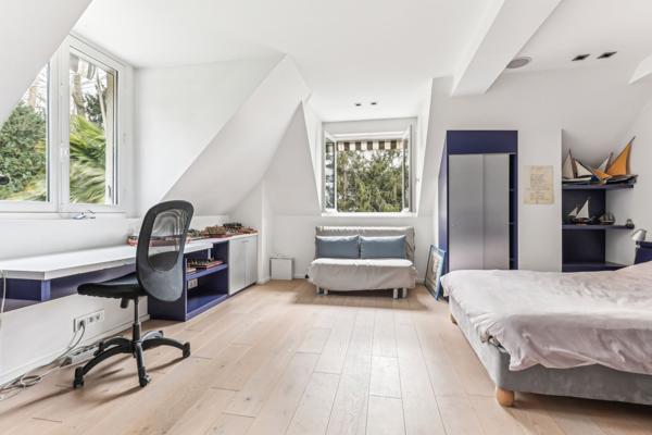 Vente Maison de luxe Rueil-Malmaison 12 Pièces 486 m²
