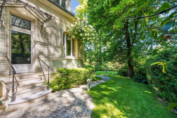 Vente Maison de luxe Rueil-Malmaison 12 Pièces 486 m²