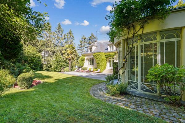 Vente Maison de luxe Rueil-Malmaison 12 Pièces 486 m²