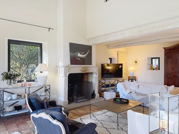 Vente Maison de luxe Uzès 8 Pièces 330 m²