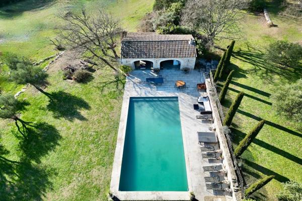 Vente Maison de luxe Uzès 8 Pièces 330 m²