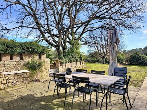 Vente Maison de luxe Uzès 8 Pièces 330 m²