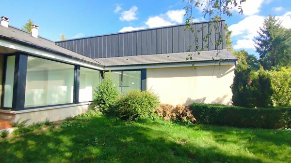 Maison Sains en Amiénois 6 pièce(s) 143 m2