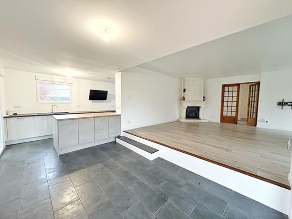 Maison Sains en Amiénois 6 pièce(s) 143 m2