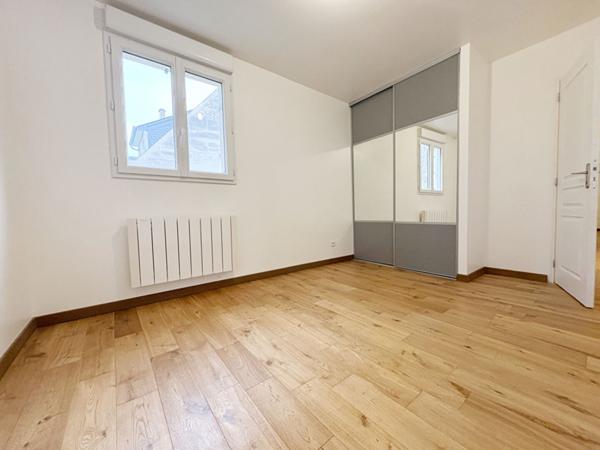 Maison Sains en Amiénois 6 pièce(s) 143 m2