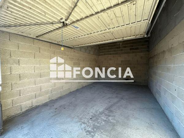 Location Parking - RUE DE VELOURS Villeneuve Sur Lot 47300