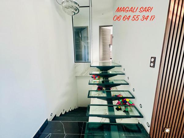 Villa Salindres 8 pièce(s) 185 m2 + Piscine  Pool House