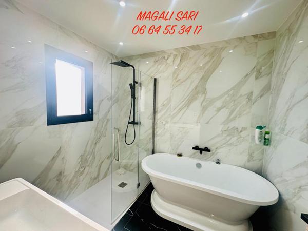 Villa Salindres 8 pièce(s) 185 m2 + Piscine  Pool House