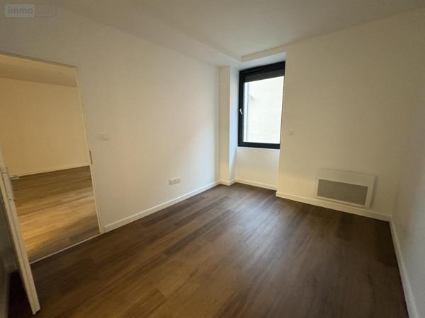 Appartement à louer à Lagnieu dans l'Ain (01150), ref : 01037-L95