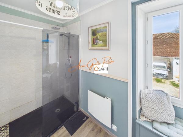 Corps de ferme avec dépendances et domaine de 8 ha