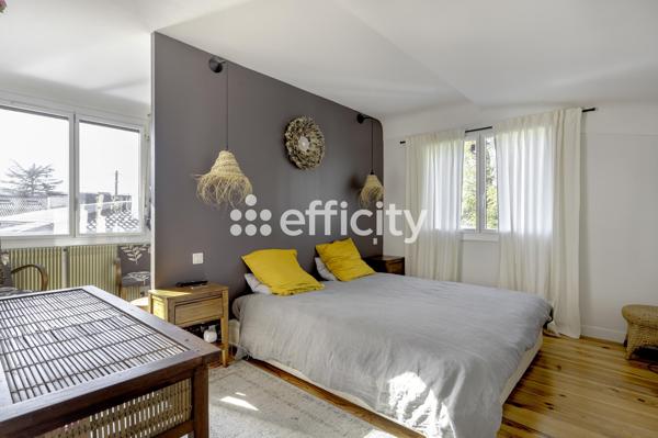 Maison 7 pièces - 223 m²