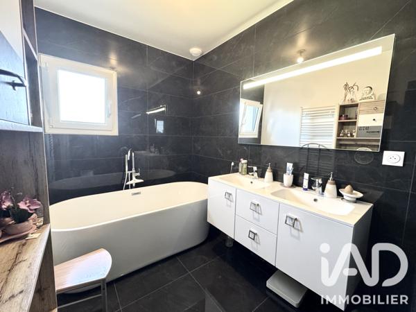 Maison à vendre 6 pièces 121 m² Genneville