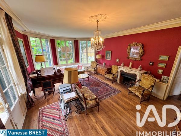 Maison à vendre 10 pièces 225 m² Saint-Maur-des-Fossés