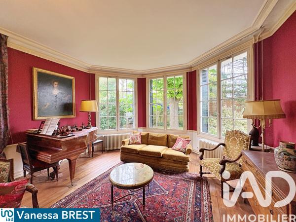 Maison à vendre 10 pièces 225 m² Saint-Maur-des-Fossés