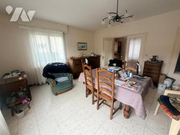 MAISON D'HABITATION