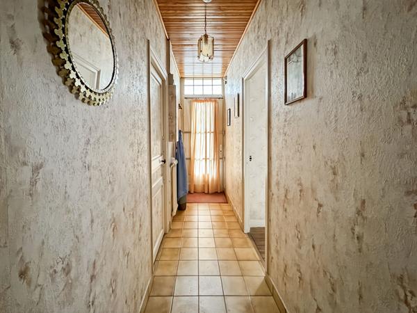 Boissière Hôpital Maison de 2/3 pièces avec garage, atelier et grand jardin