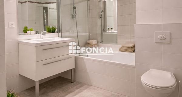 À vendre Appartement 2 pièces 56.14 m² - Hyères 83400