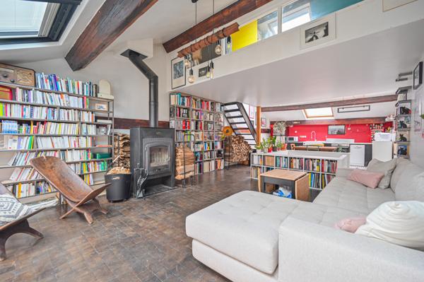 Saint-Denis (93200) Triplex "esprit loft " à Saint-Denis