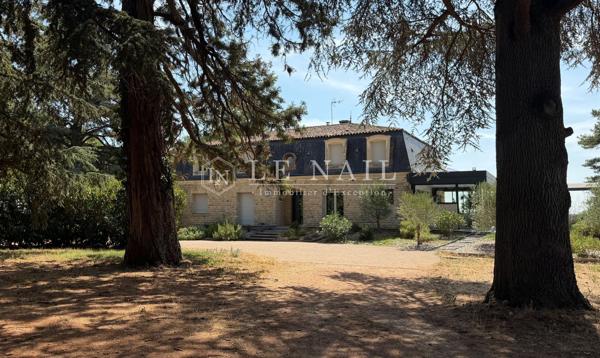 Propriété du XIXe siècle dans un cadre boisé proche de Poitiers