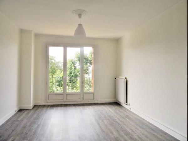 Appartement 3 pièces de 60 m² à louer à Viry-Chatillon (91170).