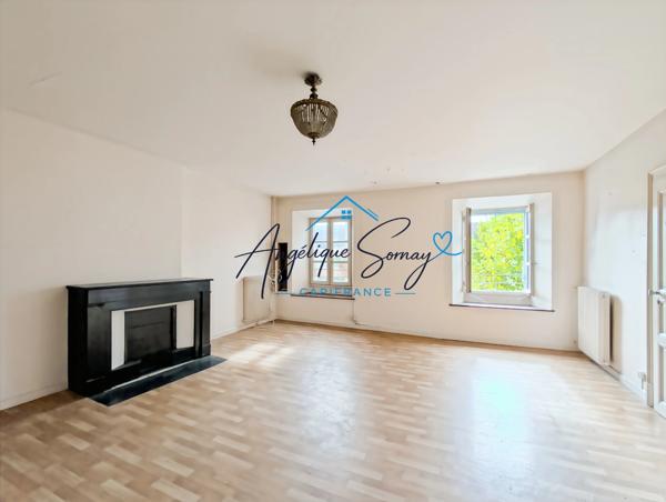 Appartement à rénover au cœur de Lons-le-Saunier – 164,83 m² pour donner vie à vos idées