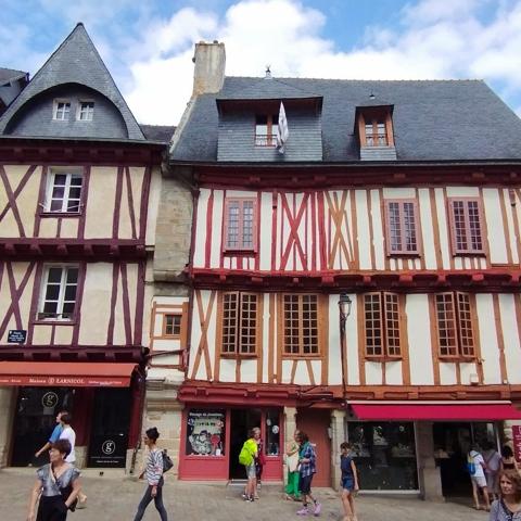 Du cachet pour cette boutique située dans l’intra-muros de Vannes !