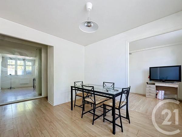 Appartement T3 à vendre  3 pièces - 57,50 m 2   TROYES  - 10
